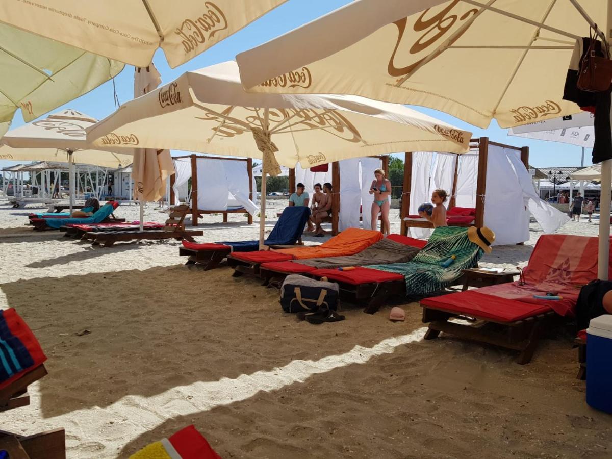 Eros Beach Resort Năvodari Kültér fotó