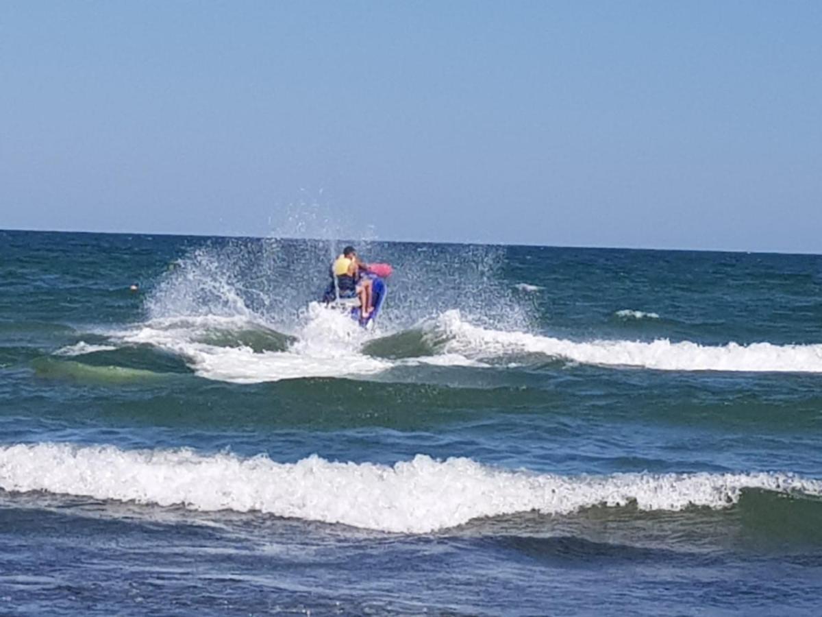 Eros Beach Resort Năvodari Kültér fotó