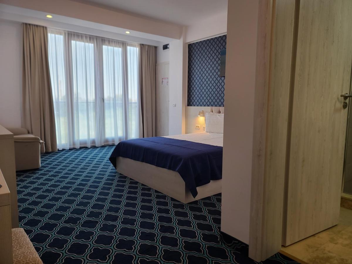 Eros Beach Resort Năvodari Kültér fotó